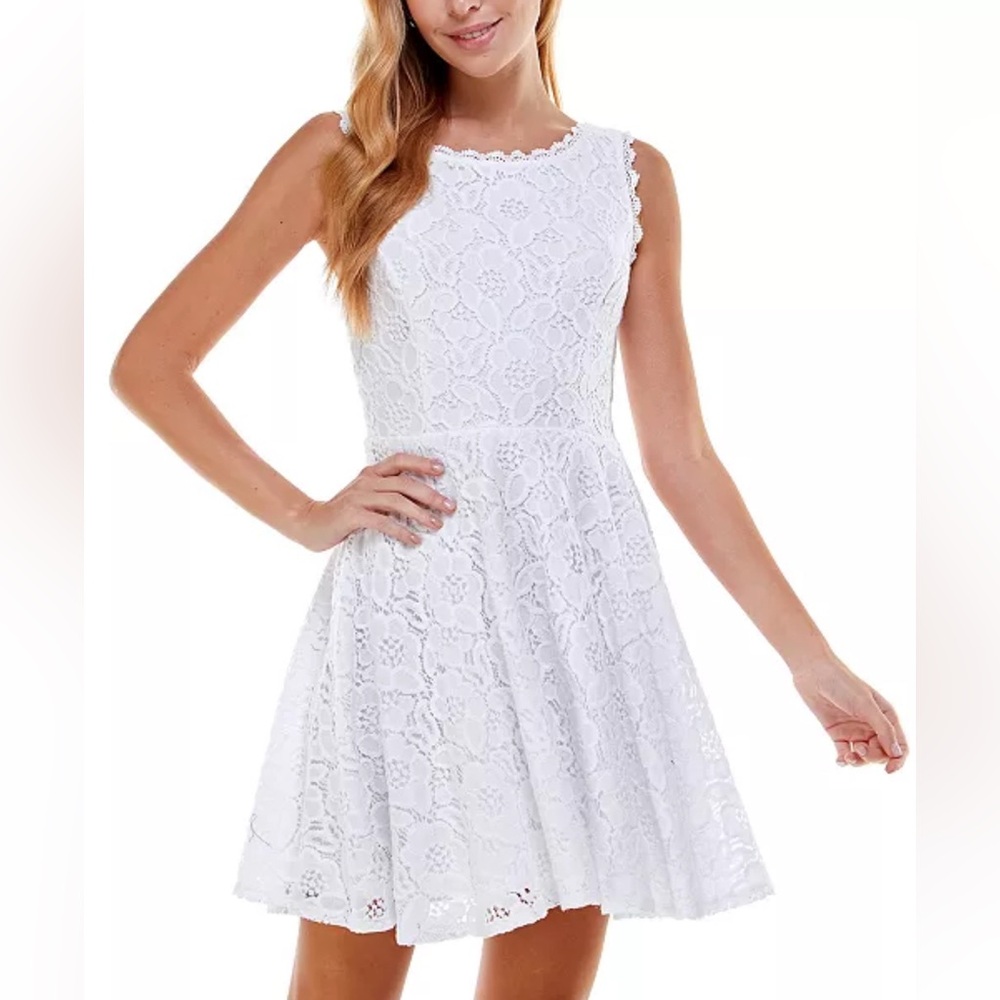 Short White Lace City Studio Dress, Size 7